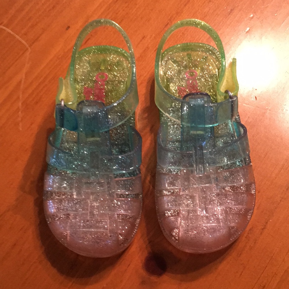 Oshkosh bgosh girls youth 5 glitter sandals nwot🎁